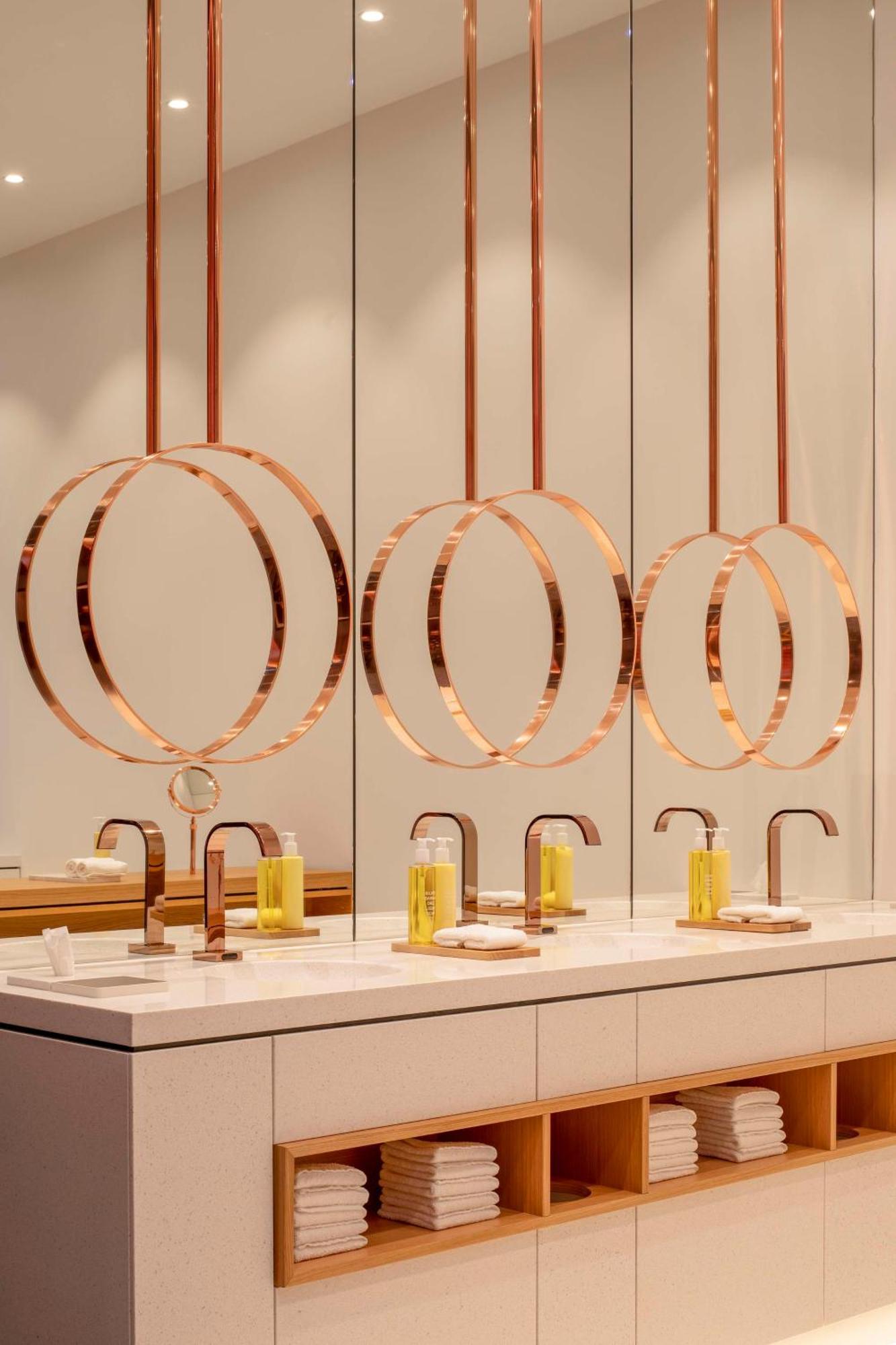 Andaz Munich Schwabinger Tor, By Hyatt Hotel Exterior foto Bathroom fixtures